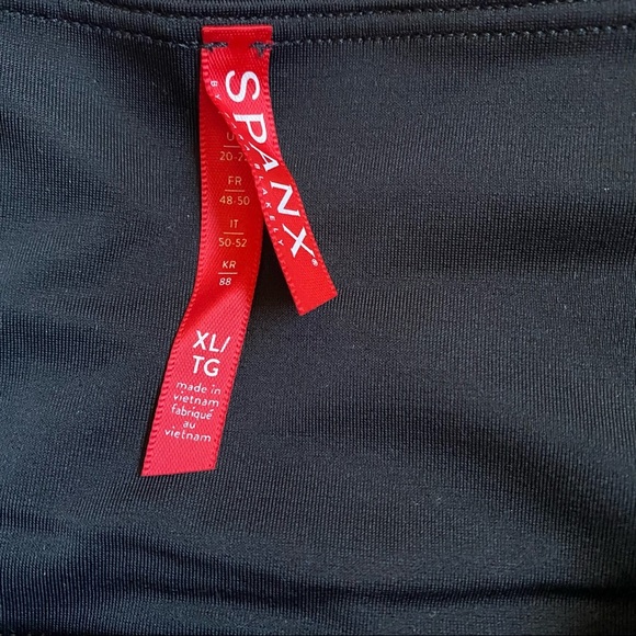 NEW Spanx Silver Chrome Velvet Leggings NWT - Picture 9 of 12